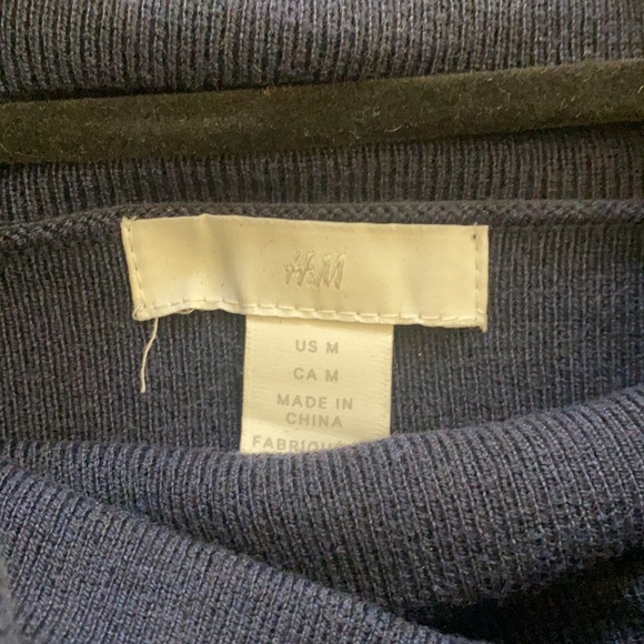 Navy blue turtleneck sweater - Picture 2 of 5